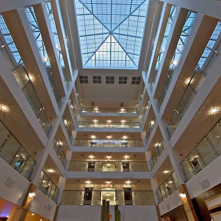 Doubletree By Hilton Sarasota Bradenton Airport Hotel Buitenkant foto
