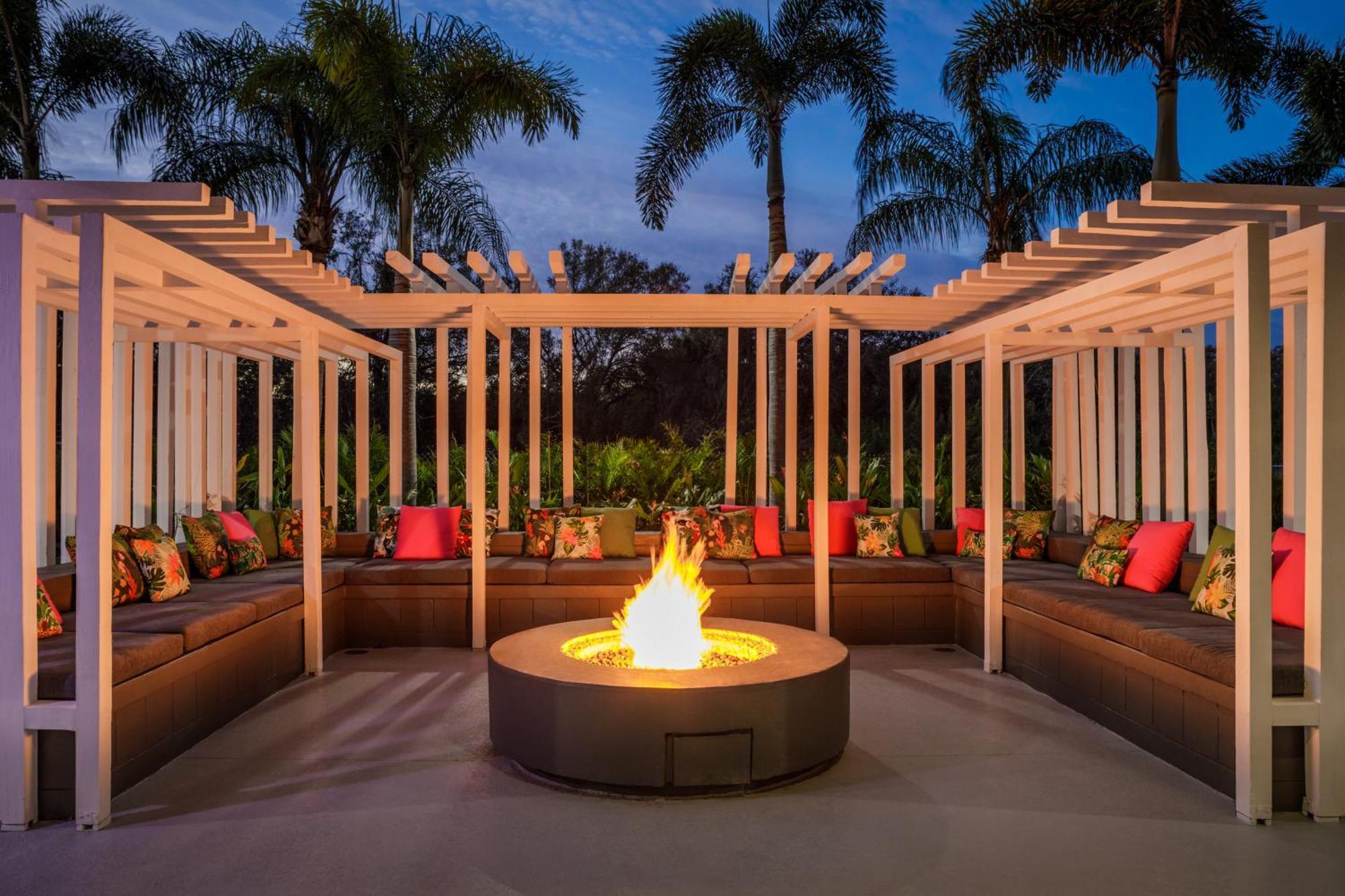 Doubletree By Hilton Sarasota Bradenton Airport Hotel Buitenkant foto