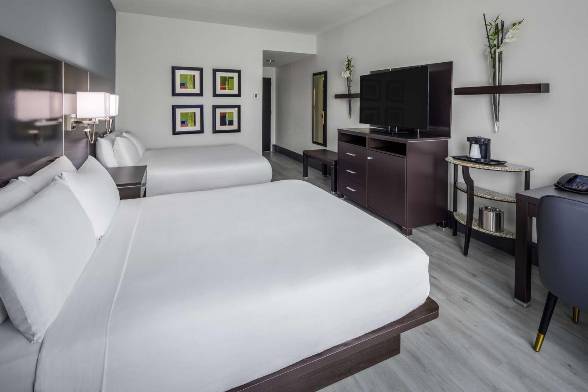 Doubletree By Hilton Sarasota Bradenton Airport Hotel Buitenkant foto